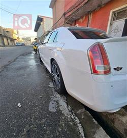 کرایسلەر 300